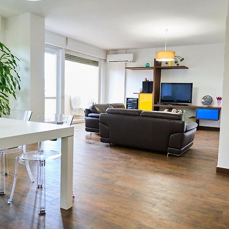 דירות קרבוניה Casa Rosita מראה חיצוני תמונה